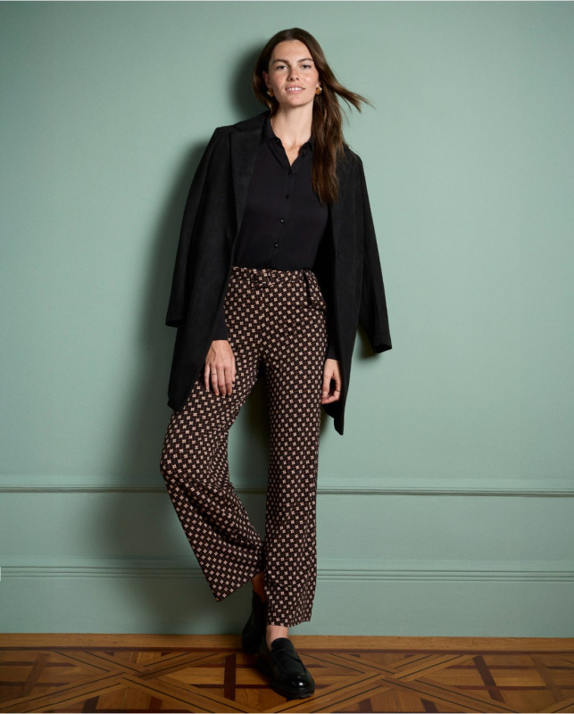 SURKANA Dámsky čierny velvetový kabátik/ blejzer. 555LISU322 1